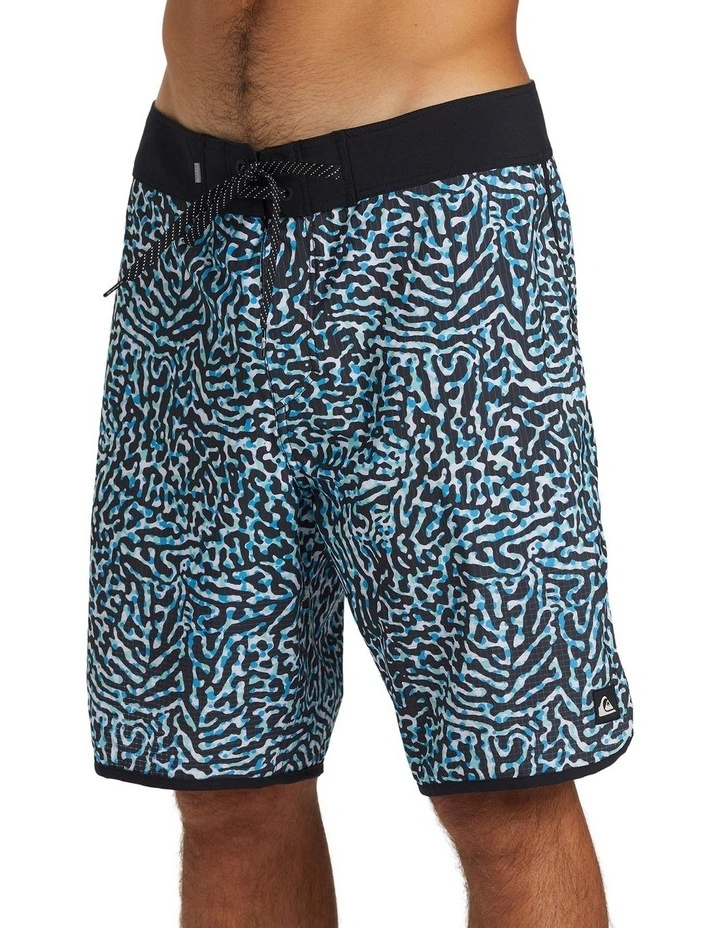 Highline Scallop 19 Boardshorts in Swedish Blue image 4