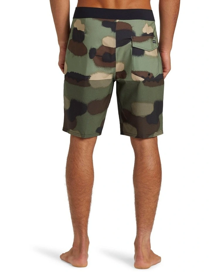 Highline Straight 19" Boardshorts in Camo image 2