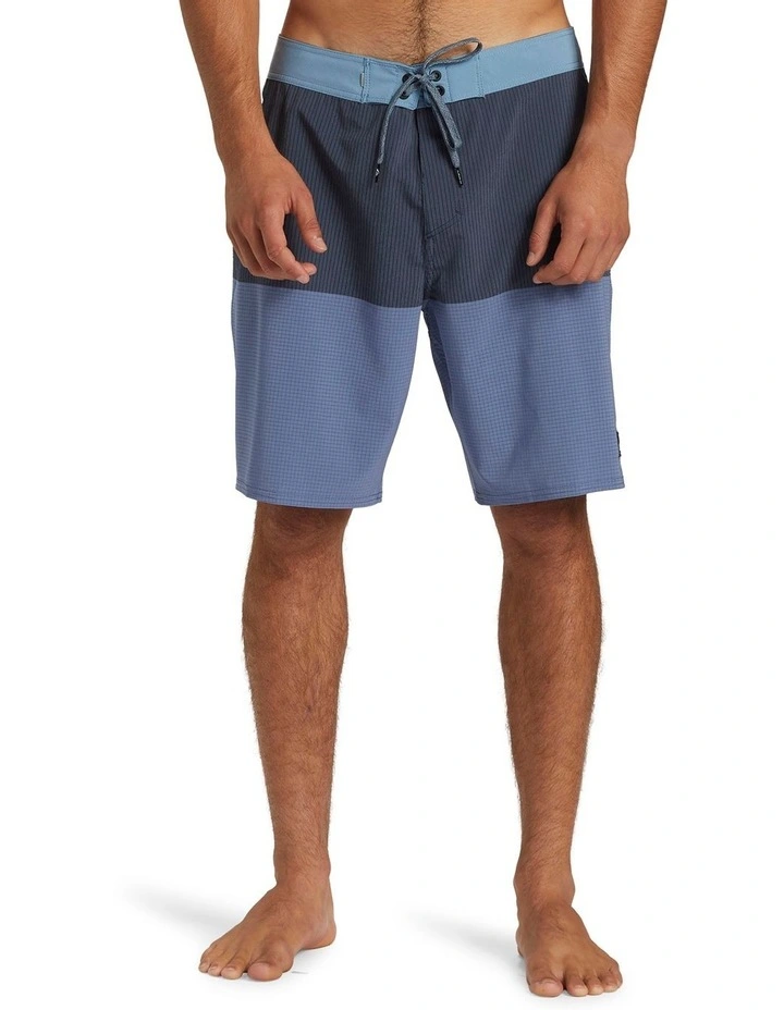 Highline Straight 19" Boardshorts in Dark Navy image 1