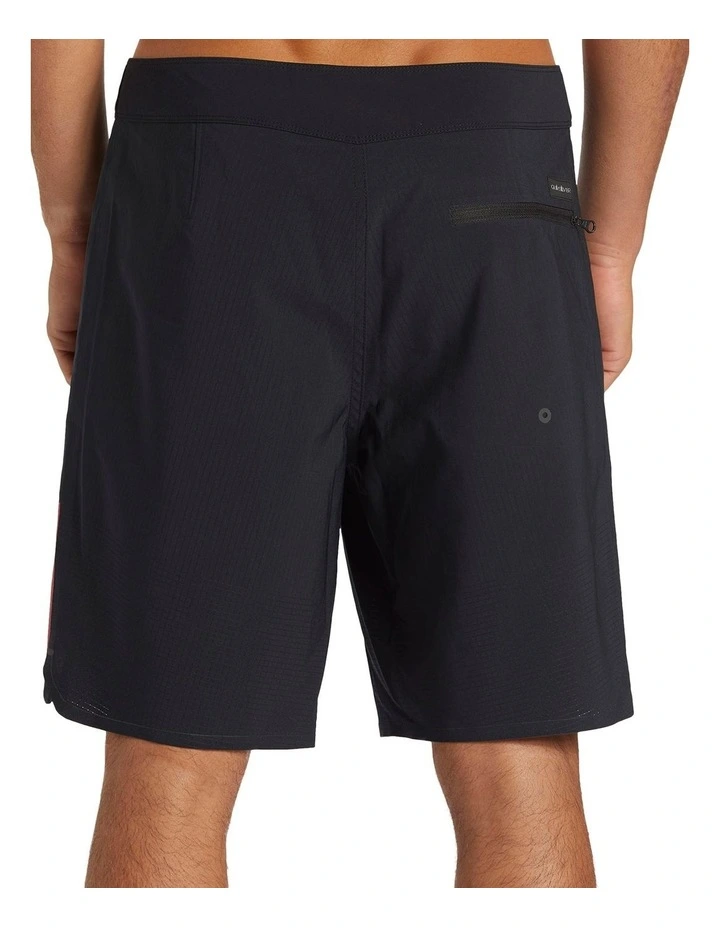 Highline Pro Scallop 19" Boardshorts in Black image 2