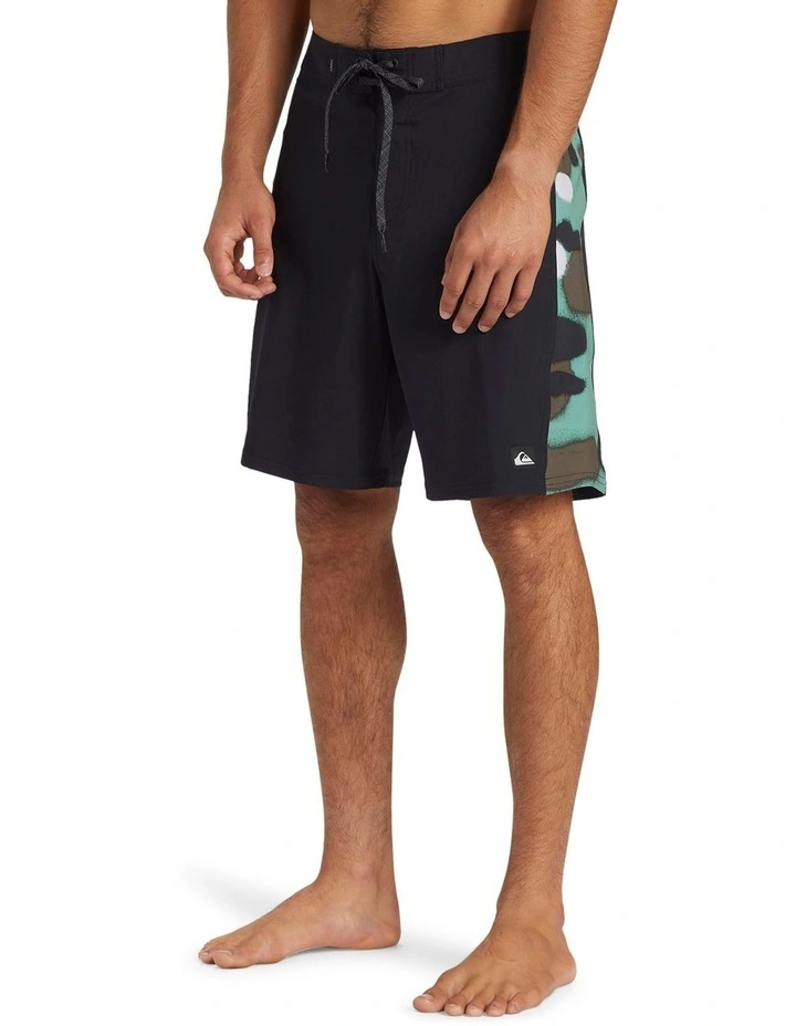 Surfsilk Arch 19 Boardshorts in Black image 3