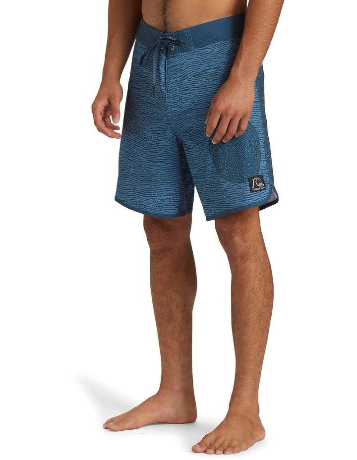 Scallop Blank Canvas 18'' Boardshorts in Midnight Navy image 3