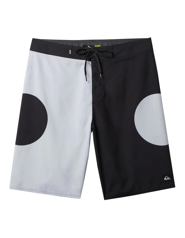 Everyday Griff Straight 21 Boardshorts in Black image 1