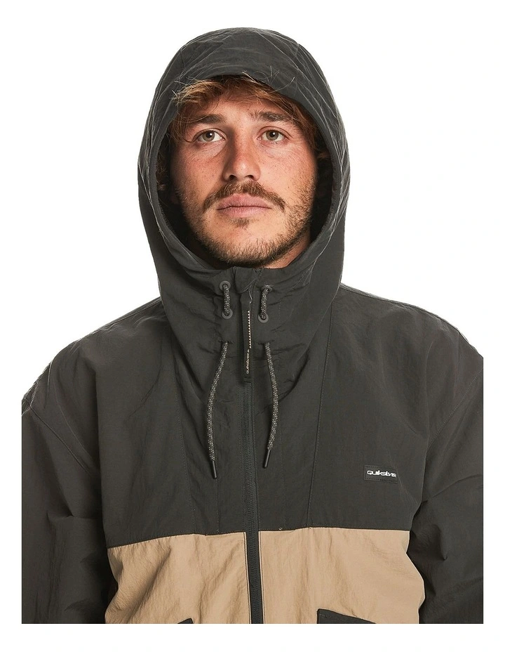 High Horizon Hooded Windbreaker Jacket in Tarmac image 4