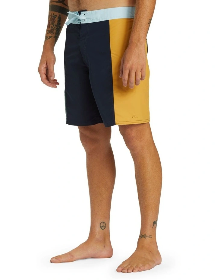 Made Better 18.5 Inch Boardshorts in Dark Navy image 3