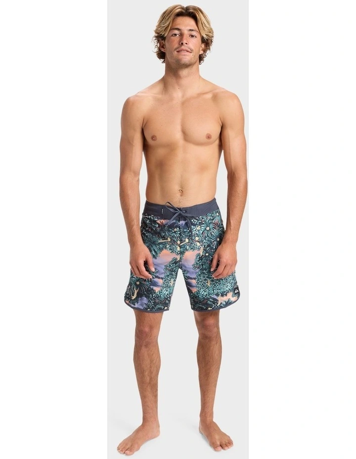 Surfsilk Scallop 18 Board Shorts in Black image 5