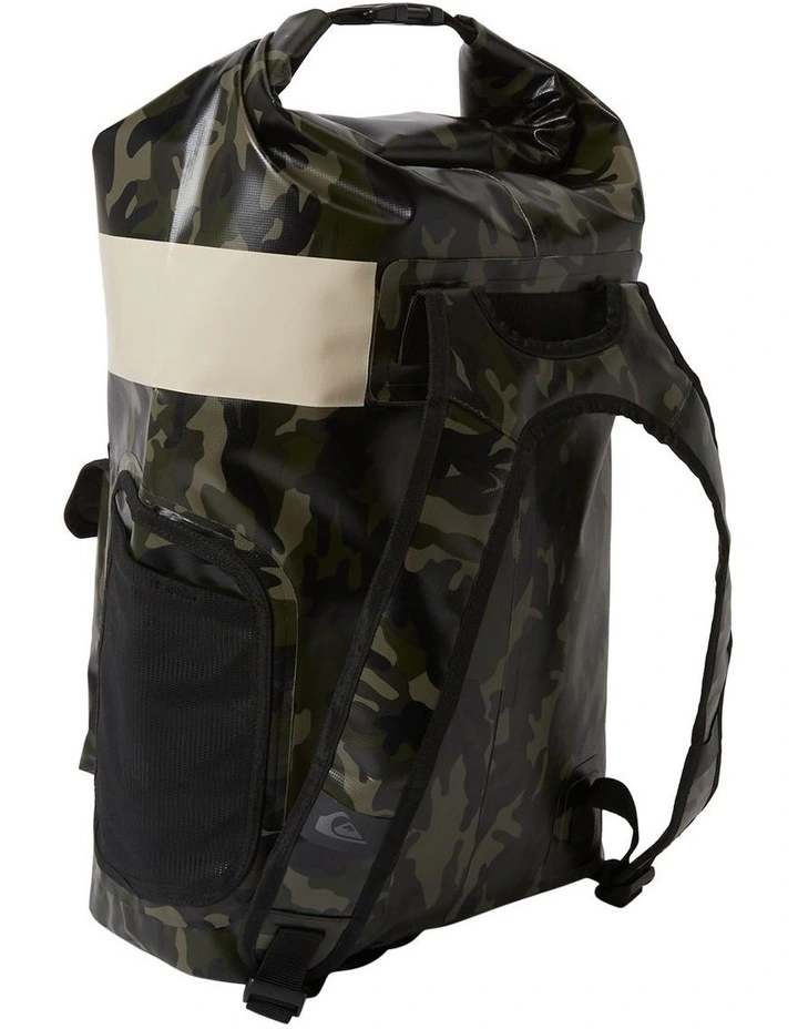 Sea Stash 20L Medium Surf Backpack in Black image 2