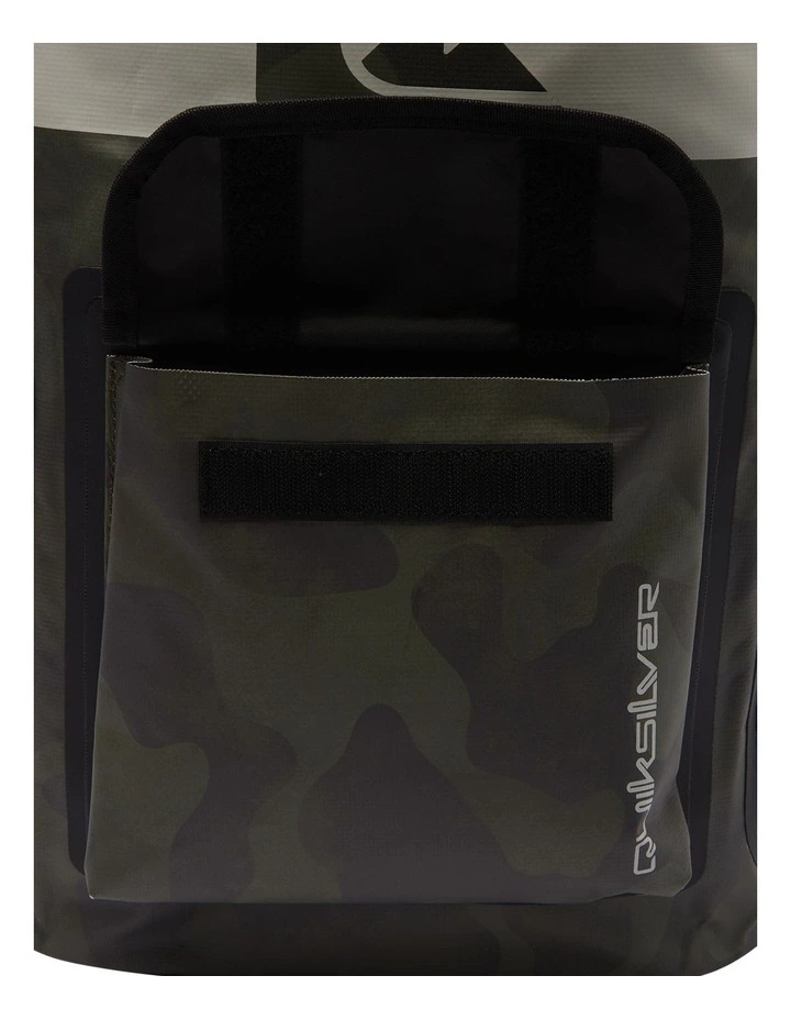 Sea Stash 20L Medium Surf Backpack in Black image 7