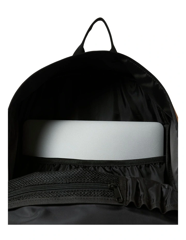 Breed 5 Medium 25L Backpack in Brown image 5
