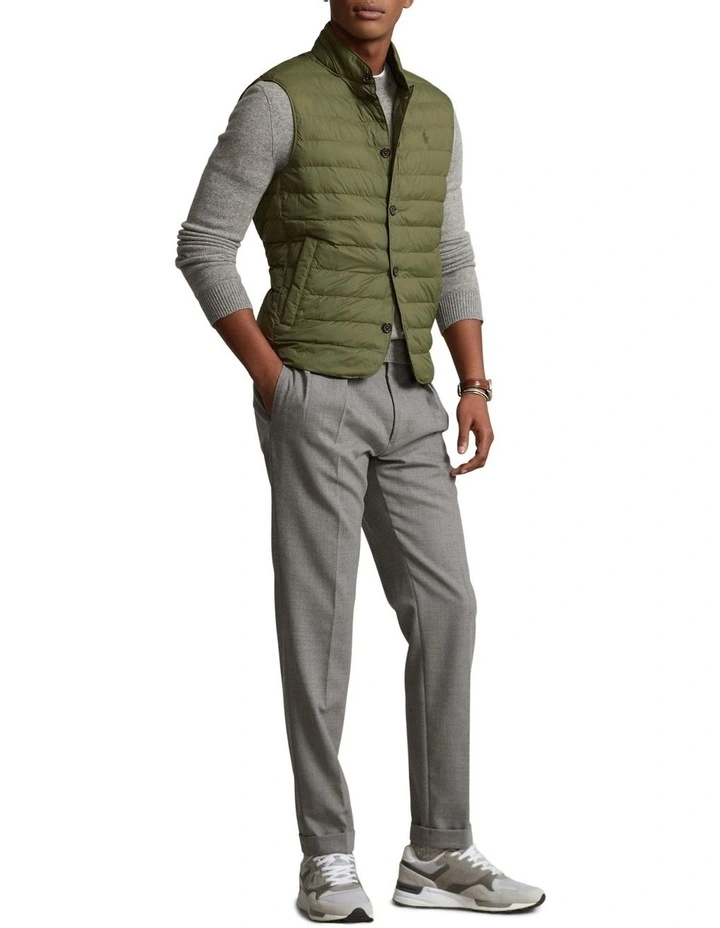 Water-Repellent Quilted Vest in Green image 3
