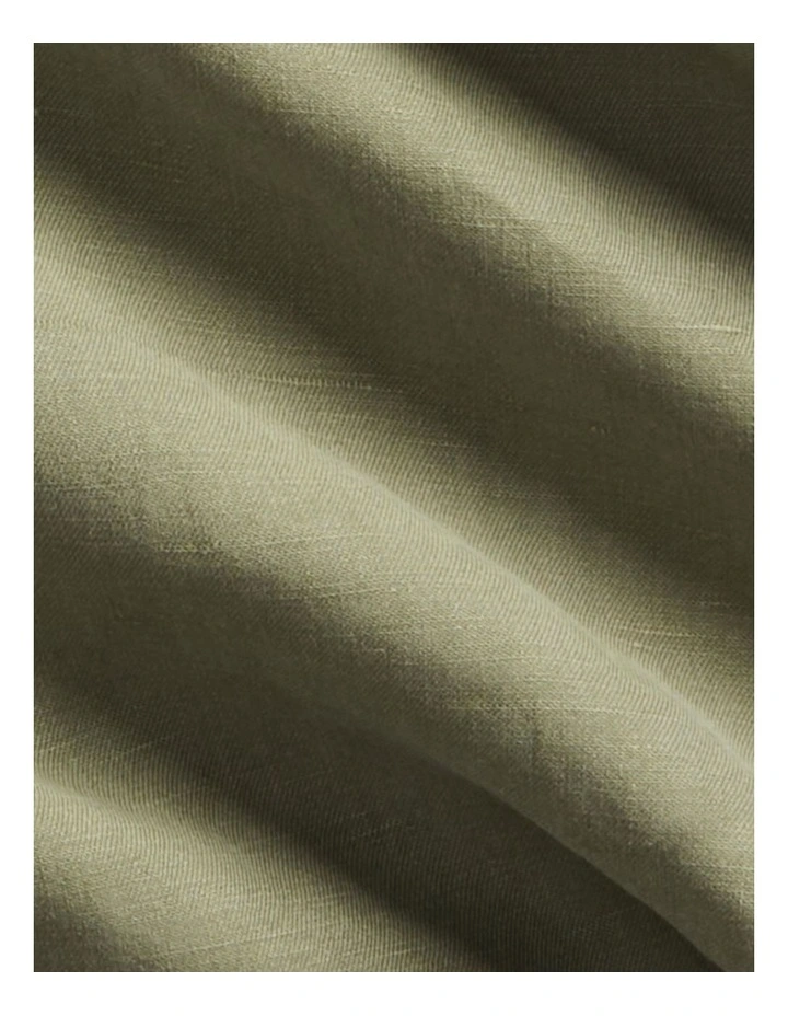 Classic Fit Linen-Silk Twill Workshirt in Green image 5