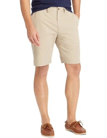 Stretch Classic Fit Shorts in Beige