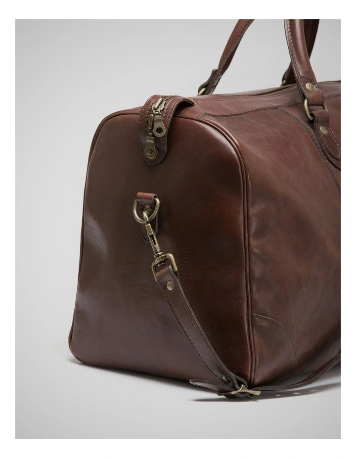 Large Weekender in Chocolate image 4