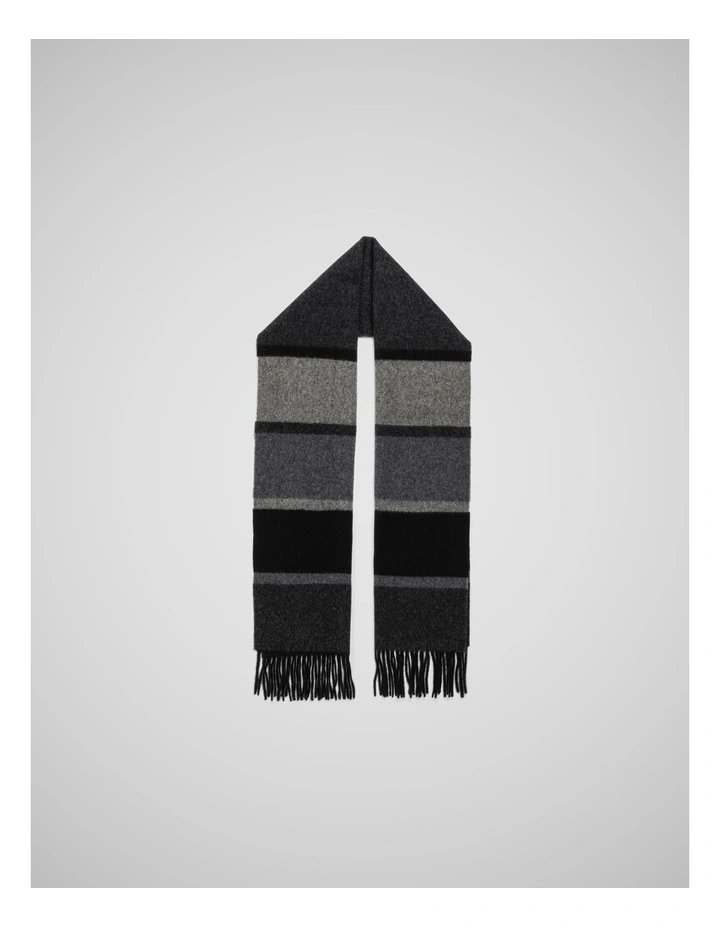 St James Scarf in Grigio Multi image 2