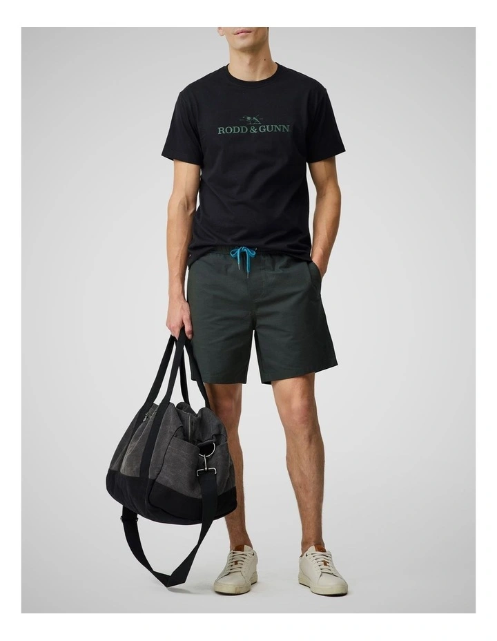 Gunn 7 Resort Short in Olive image 2