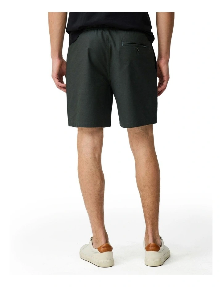 Gunn 7 Resort Short in Olive image 3