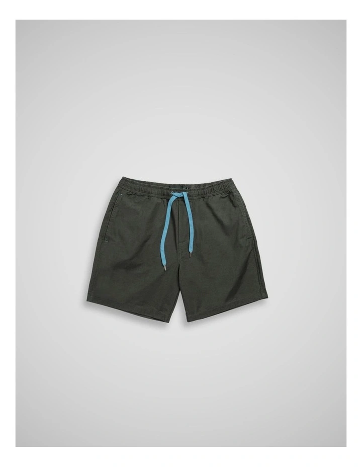 Gunn 7 Resort Short in Olive image 4