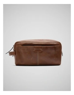 Princeton Washbag in Cognac