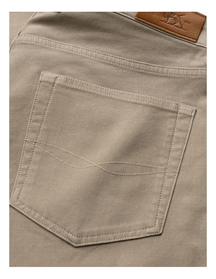 Motion Regular 2 Straight Leg Jean in Sable image 4