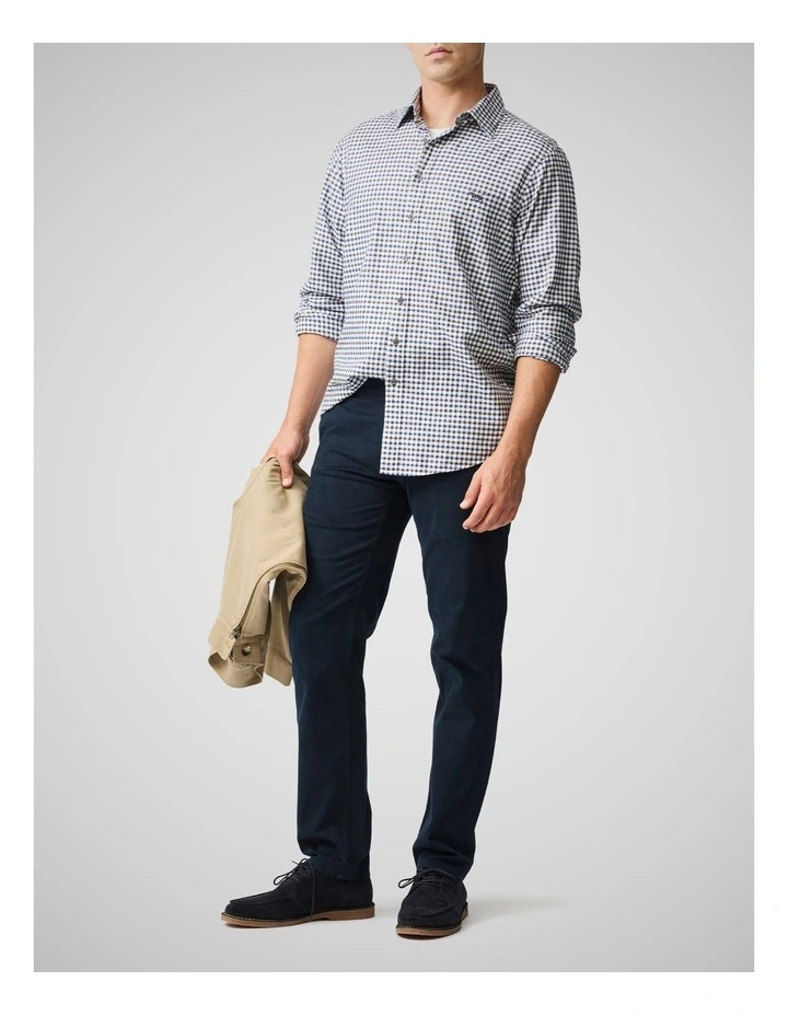 Thomas Road Chino Pant Short Leg in Midnight image 2