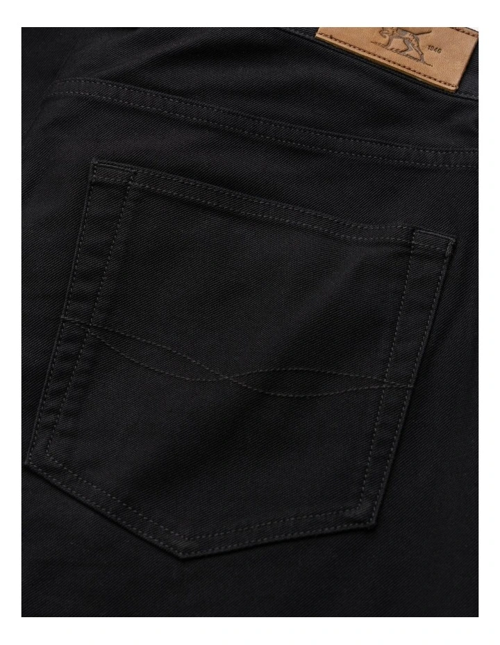 Motion 2 Straight Jean Short Leg Onyx in Black image 5