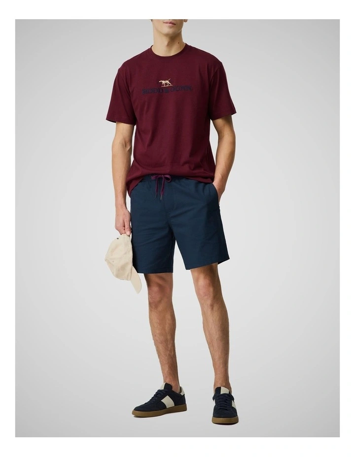 Gunn Resort 7" Short in Navy image 2
