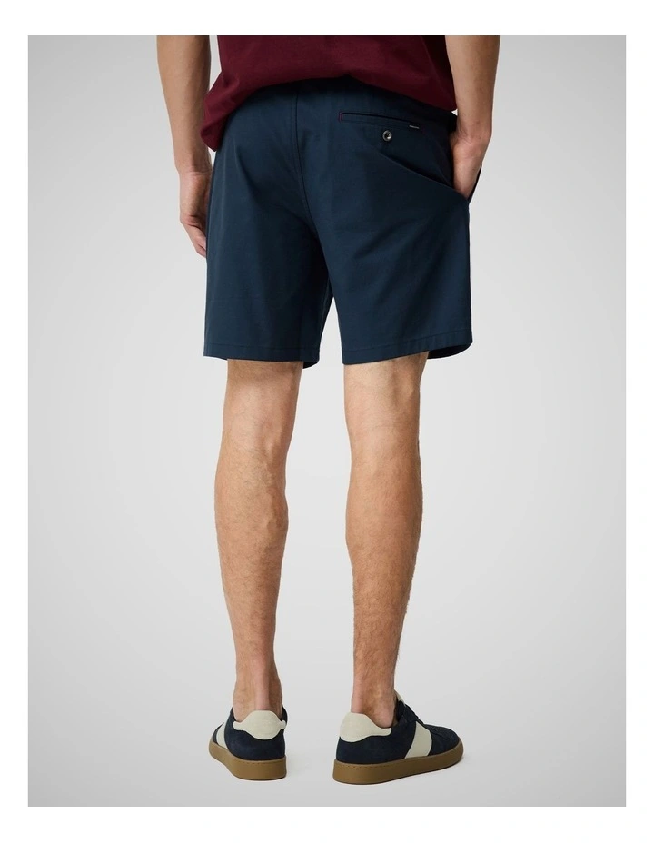 Gunn Resort 7" Short in Navy image 3