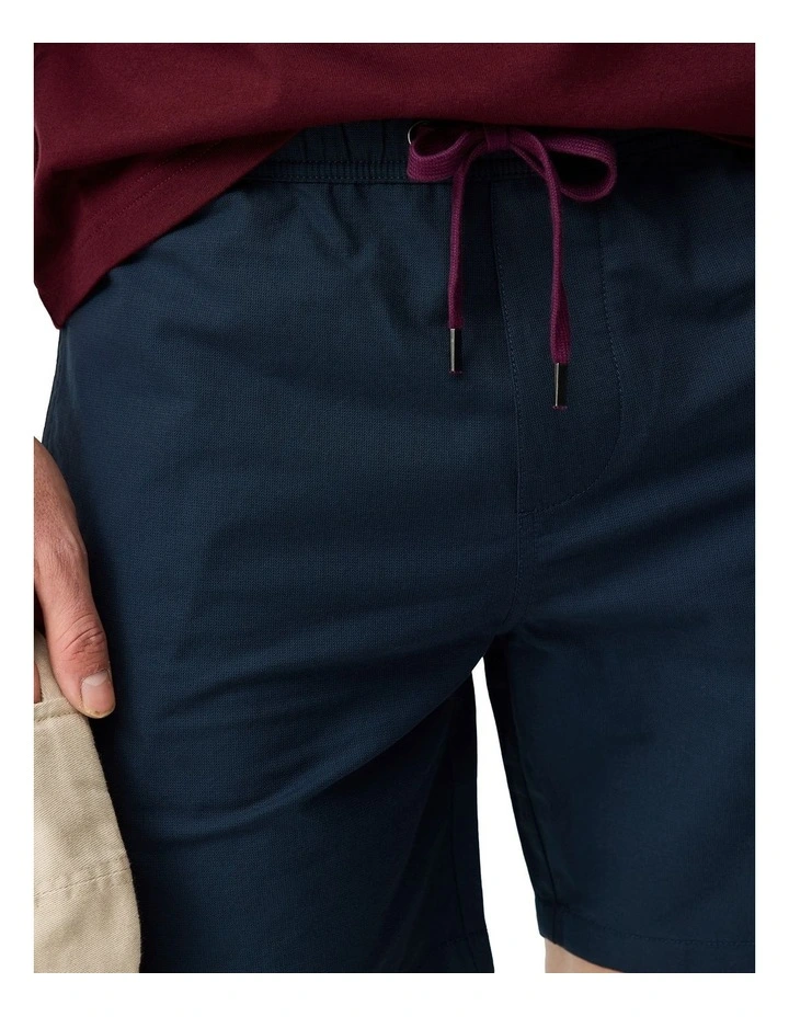 Resort 7 Short in Navy image 6