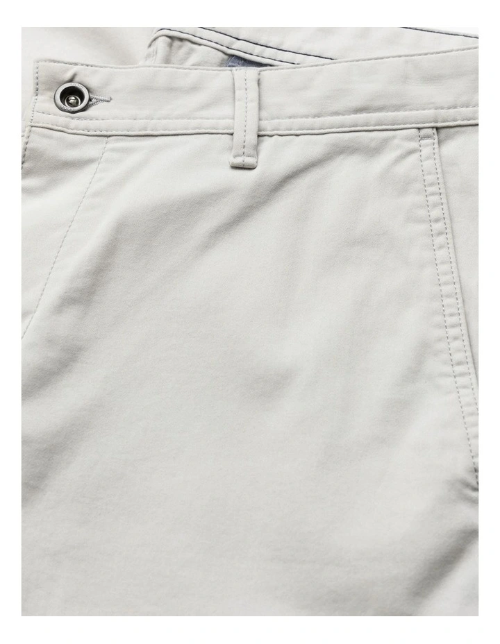 Thomas Road Chino Pant Regular Leg in Pebble image 7