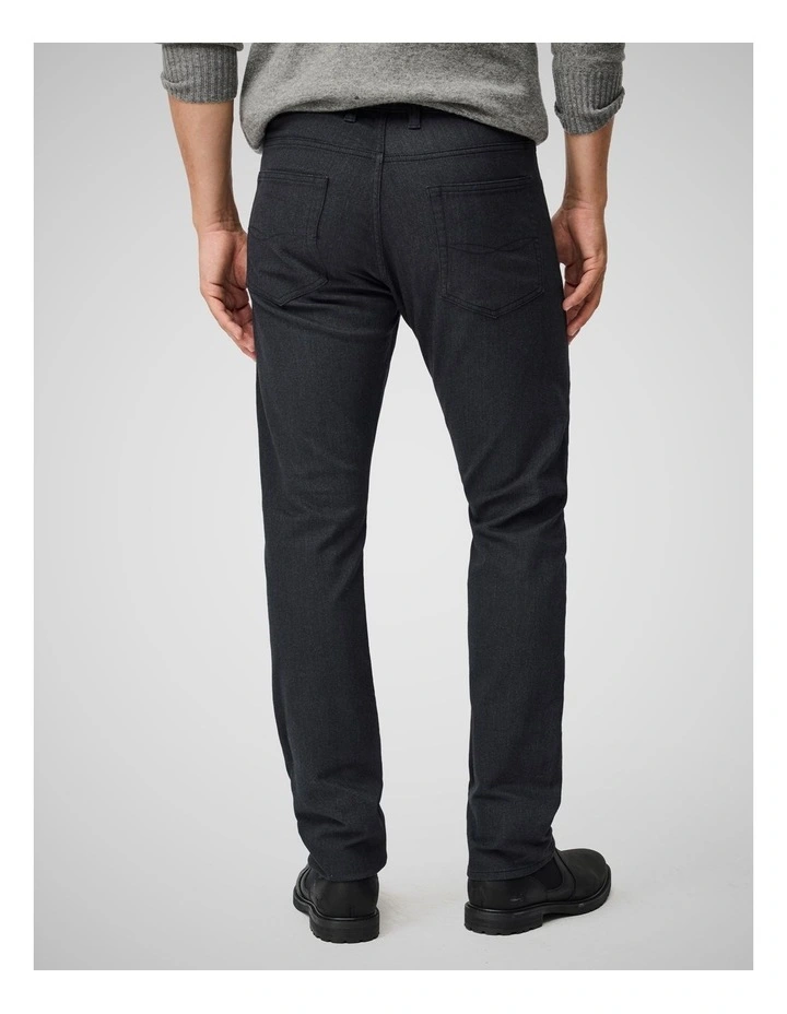 Motion Melange Straight Fit Jean in Onyx image 3