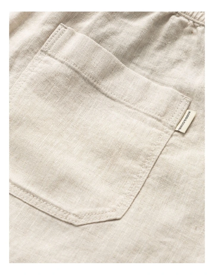Linen 9 inch Resort Short in Oatmeal image 7