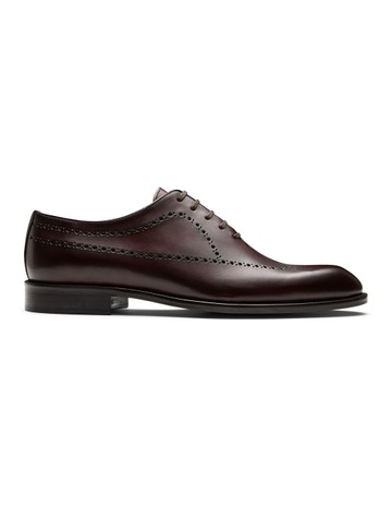 Connors Dress Shoes in Brown