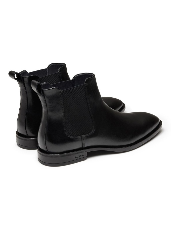 Callaway Chelsea Boots in Black image 4