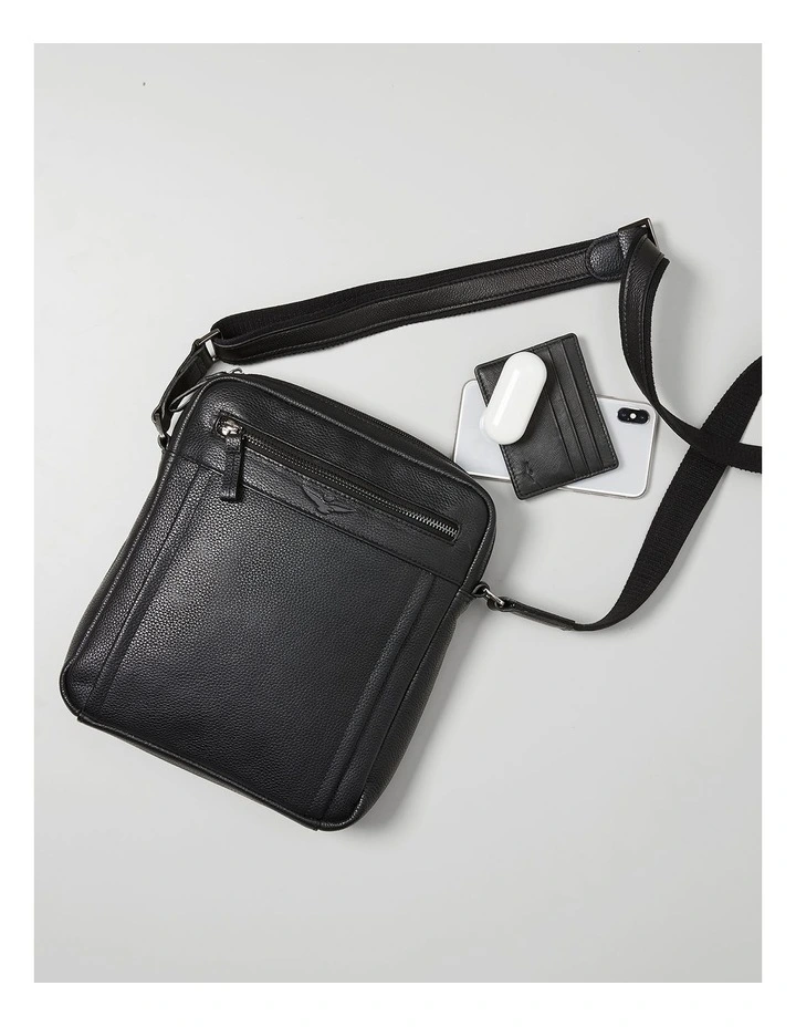 Montoro Leather Cross Body Bag in Black image 2