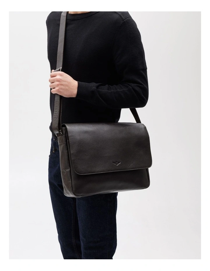 Montoro Leather Messenger Bag in Brown image 2