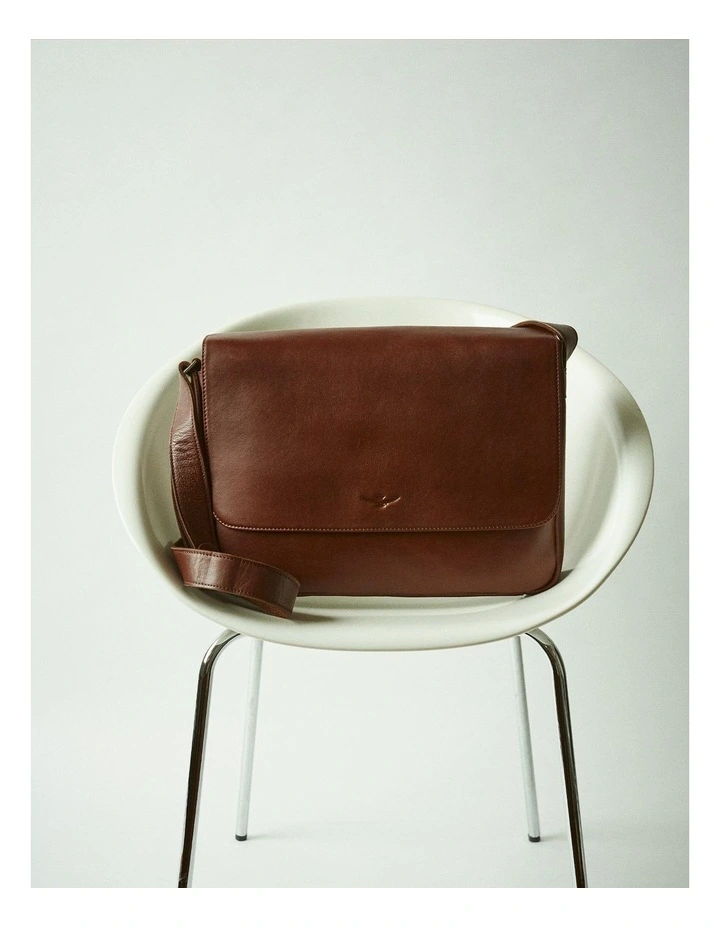 Montoro Leather Messenger Bag in Brandy image 5