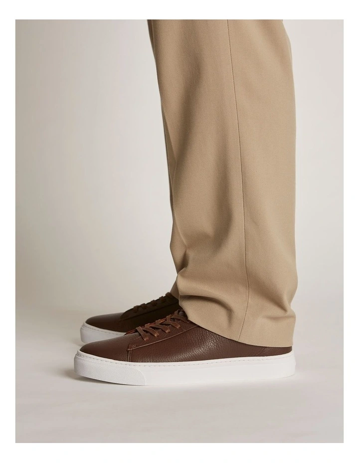 Deco 2.0 Leather Sneakers in Tan image 6