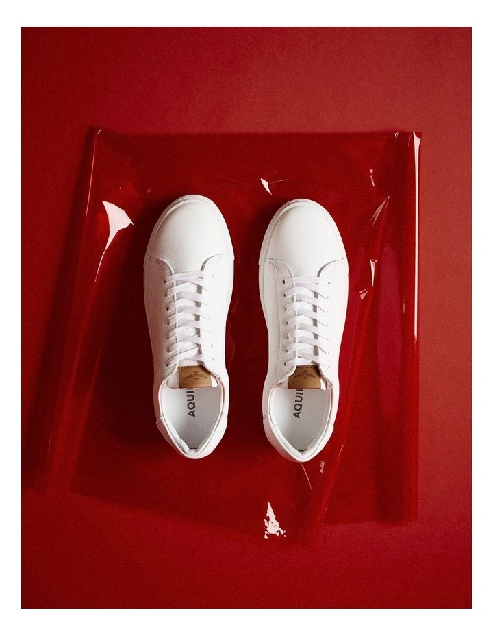 Deco 2.0 Leather Sneakers in White image 6