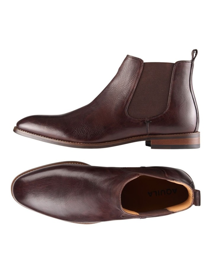 Aquila Dexter Leather Chelsea Boots In 