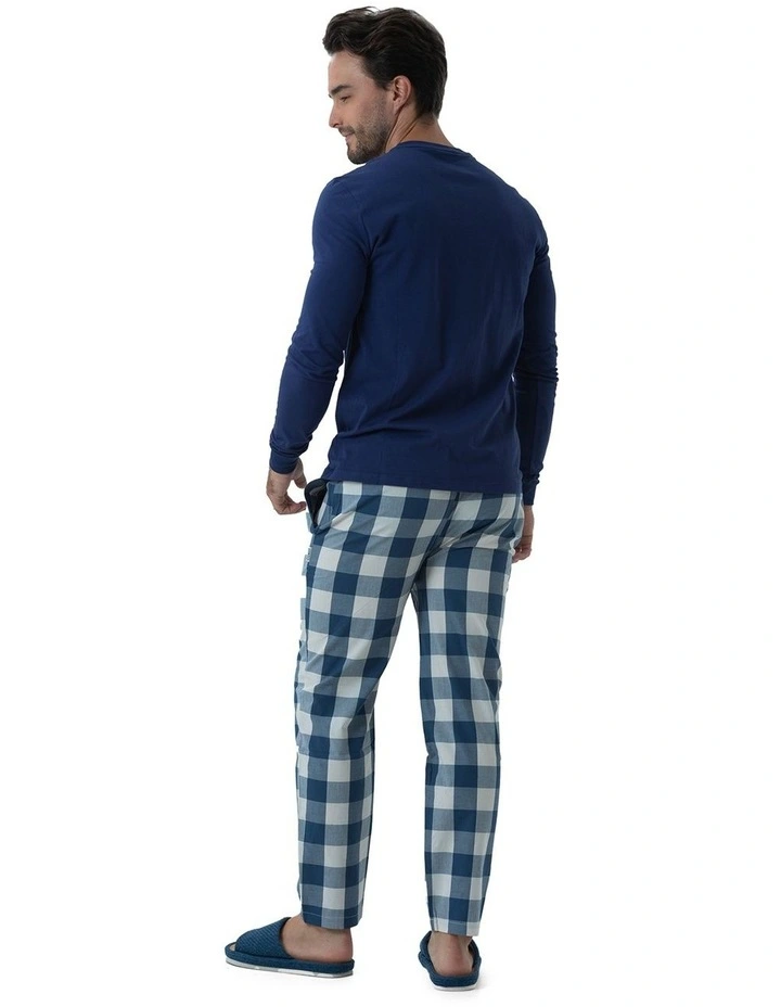 California Pyjama Set in Navy image 2