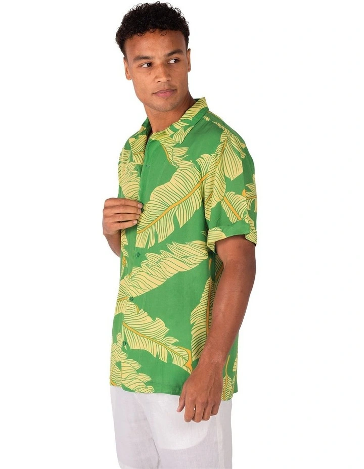 Kelly Camper Short Sleeve Shirt in Green image 2