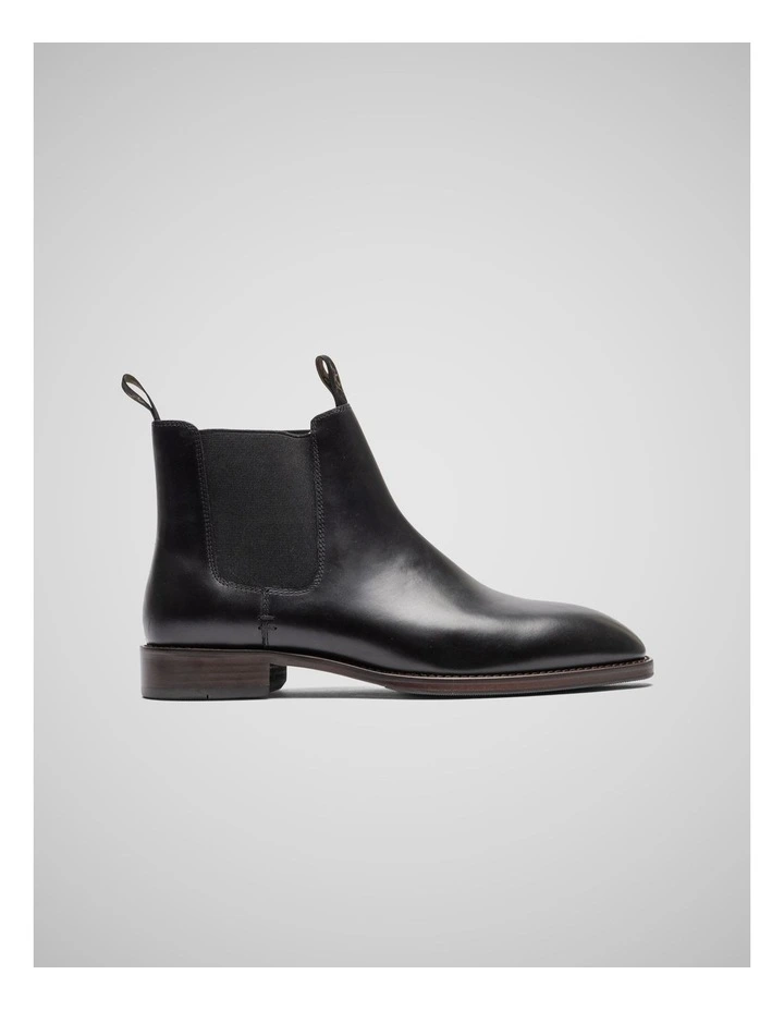 Farmlands Chelsea Boot in Nero image 1