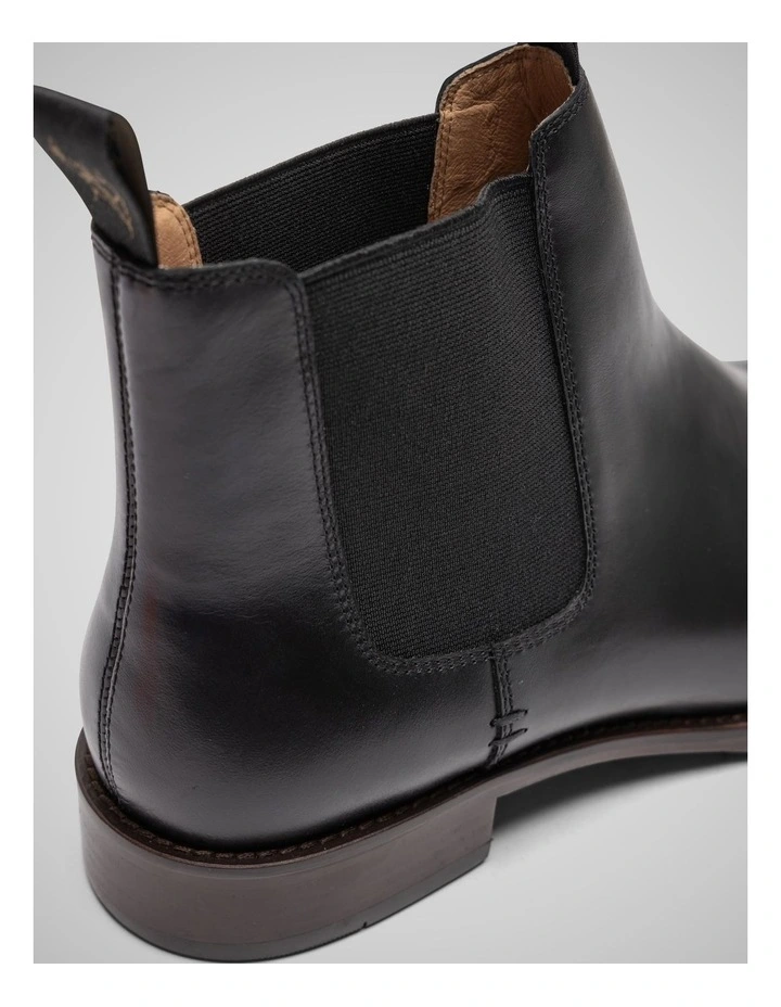 Farmlands Chelsea Boot in Nero image 5