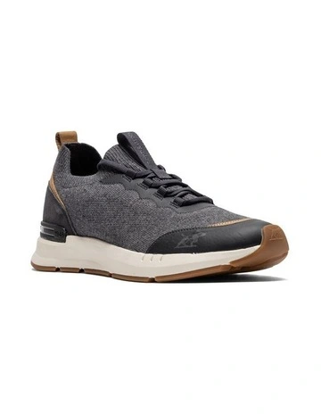 Runner Flow Sneaker in Charcoal