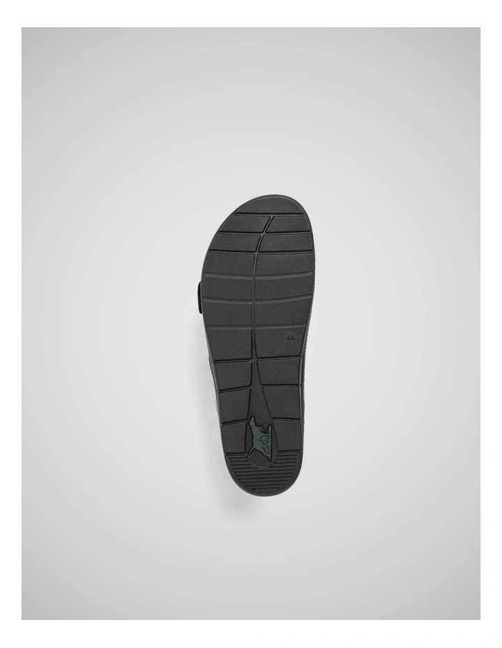 Raglan Slide in Onyx image 7