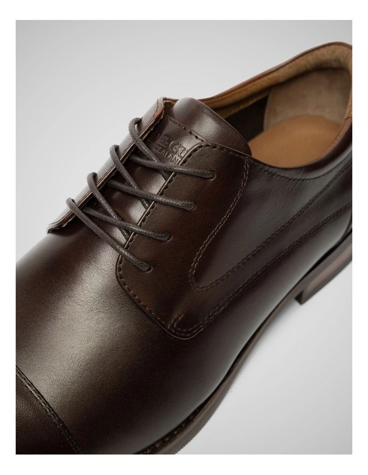 Loburn Derby Shoe in Chocolate image 5