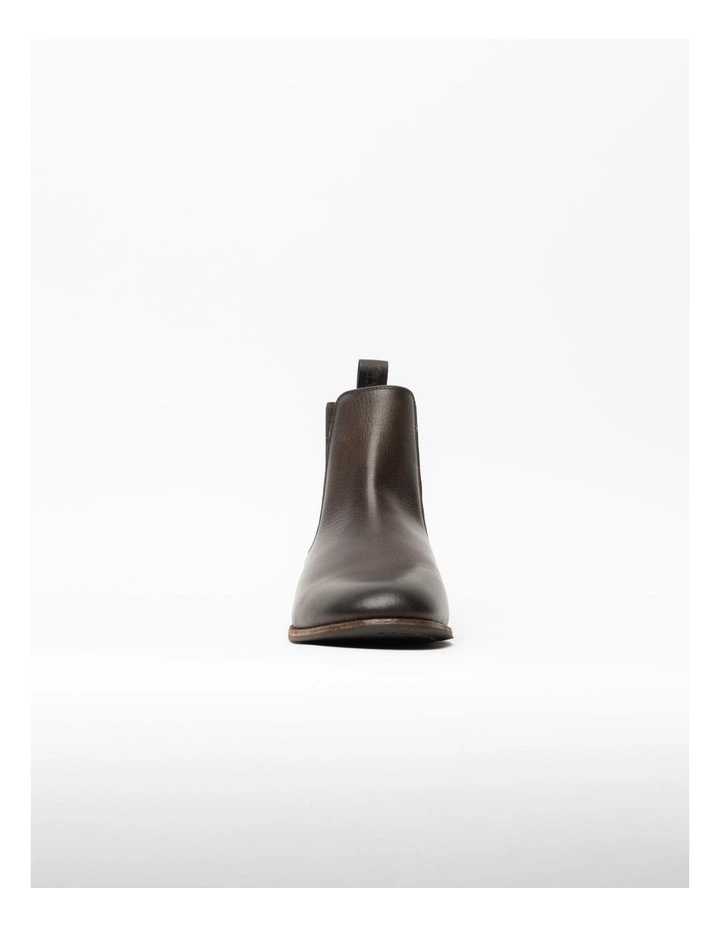 O'Neill Chelsea Boots in Rust image 4