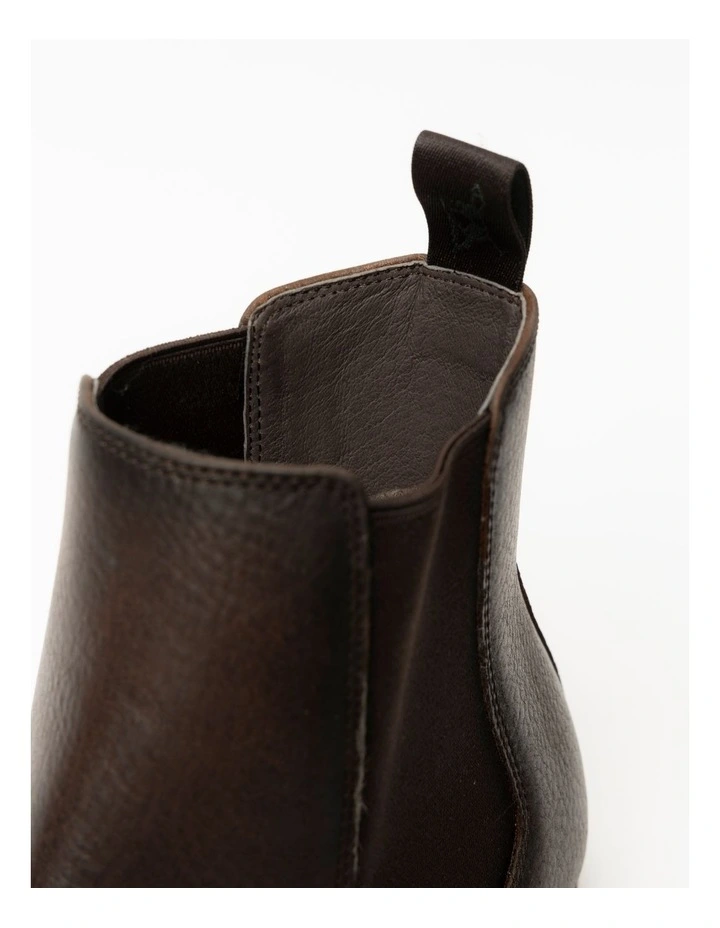 O'Neill Chelsea Boots in Rust image 5