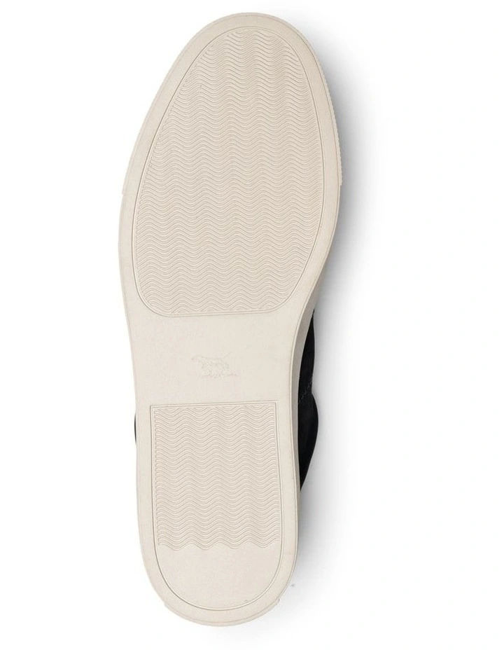 Endeavour Spirit Sneaker in Deep Sea image 7
