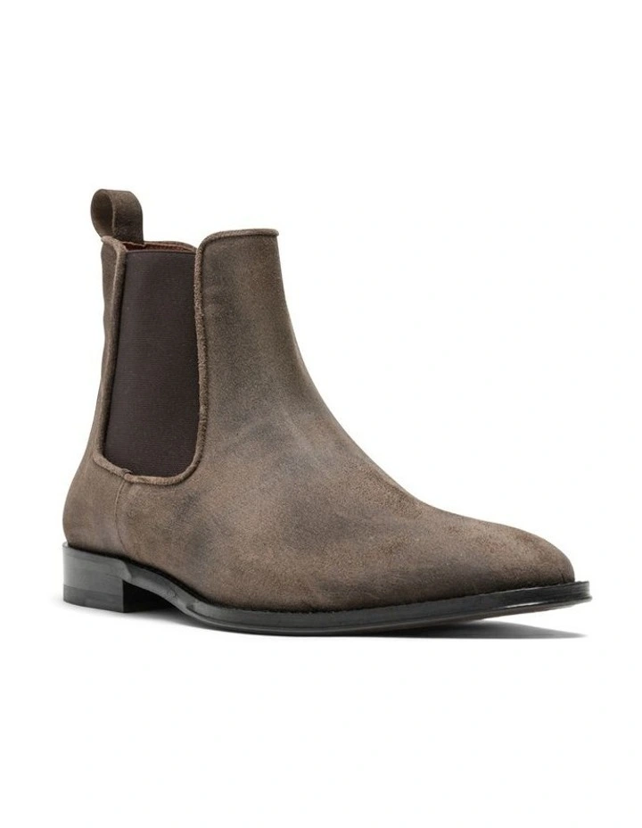 Saddleview Chelsea Boot in Dark Taupe image 2